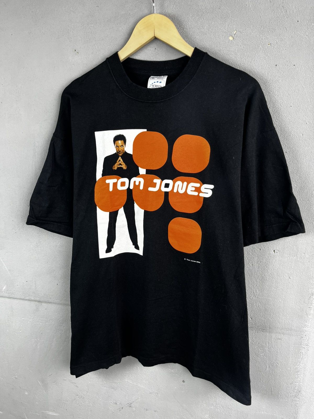 Band Tees Vintage Tom Jones 2000 European Australian Tour Size US XL / EU 56 / 4 - 1 Thumbnail
