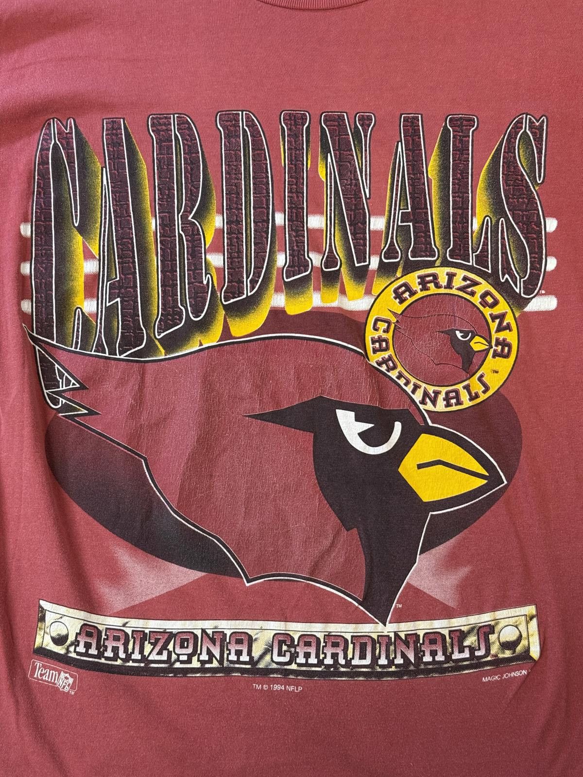 Designer Faded NFL Arizona Cardinals T-shirt 1994 Magic Johnson XL Size US XXL / EU 58 / 5 - 2 Thumbnail