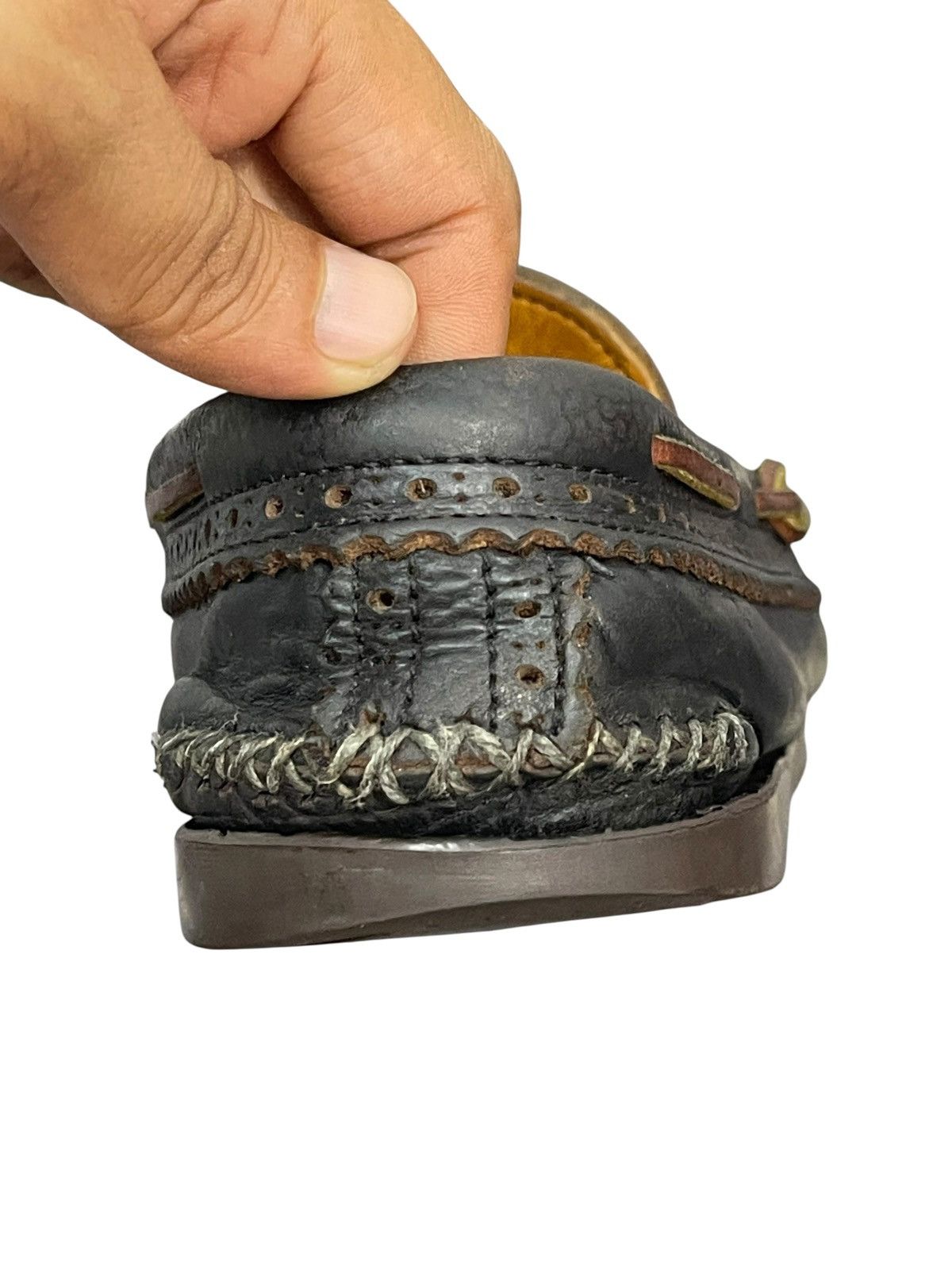 Yuketen Yuketen Canoe Moccasin Loafer Cowhide Handmade USA Size US 9.5 / EU 42-43 - 11 Thumbnail