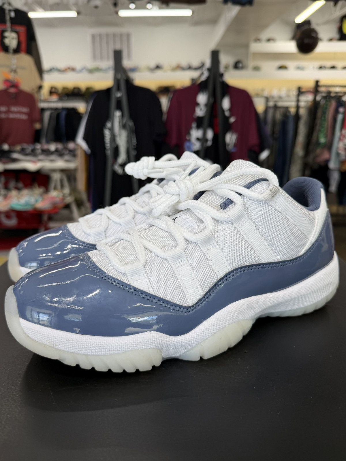 Jordan Brand Air Jordan 11 Low Diffused Blue Size 8 (2024) Size US 8 / EU 41 - 1 Thumbnail