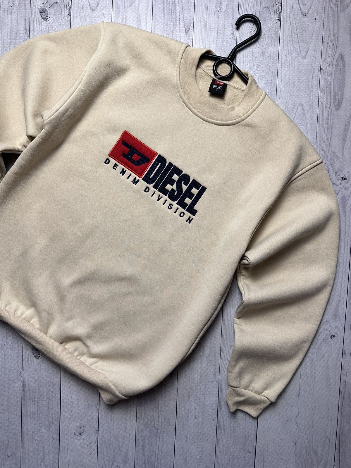 Diesel × Vintage Vintage Diesel Division sweatshirt logo size M/L Size US M / EU 48-50 / 2 - 3 Thumbnail