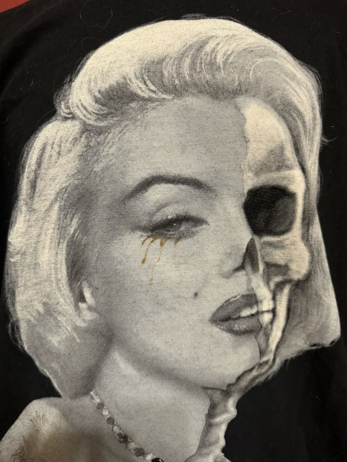 Vintage Vintage Marilyn Monroe Tshirt Y2K Black Rose Sugar Skull Size US XXL / EU 58 / 5 - 2 Thumbnail