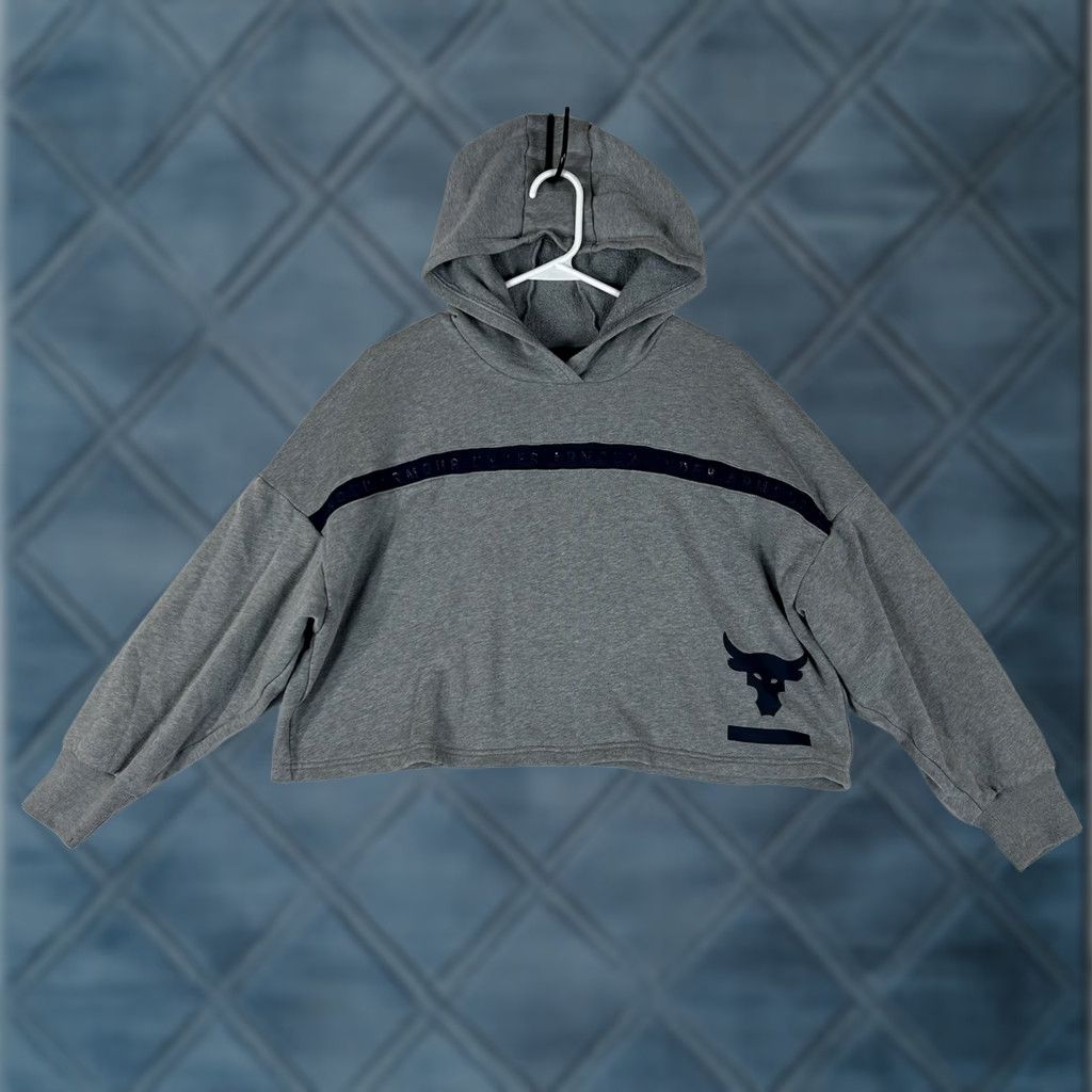 Under Armour Under Armour Project Rock Hoodie Womens S Gray Pullover Zipless Knit Logo Fringe Hooded Relaxed Pullover Sweatshirt Outdoor Sports Size S / US 4 / IT 40 - 1 Thumbnail