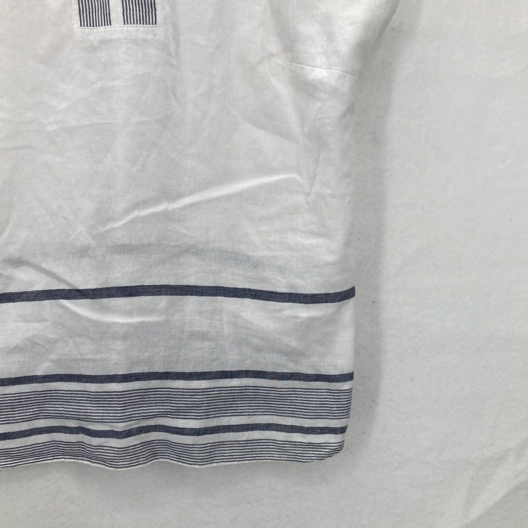 Talbots VINTAGE Talbots Shirt Womens XL White Blue Linen Split Neck Tunic Cap Sleeve Striped Hem Size XL / US 12-14 / IT 48-50 - 3 Thumbnail