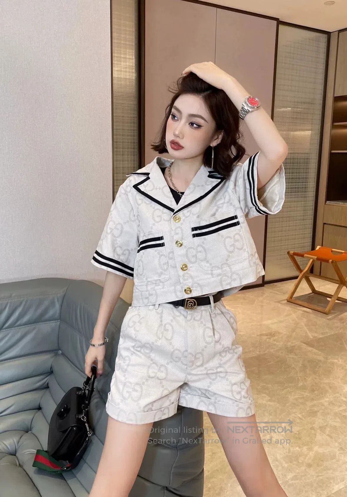 Gucci Gucci Short Logo Stripe Top Jacket. Size XS / US 0-2 / IT 36-38 - 1 Thumbnail