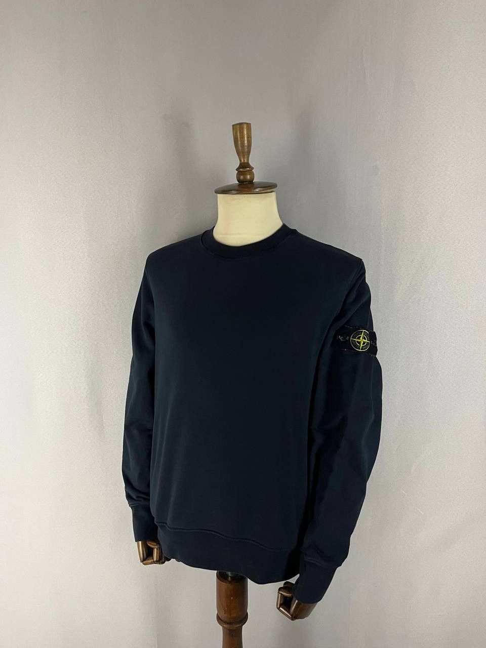 Stone Island Stone Island Crewneck Sweatshirt Navy Size US L / EU 52-54 / 3 - 1 Thumbnail