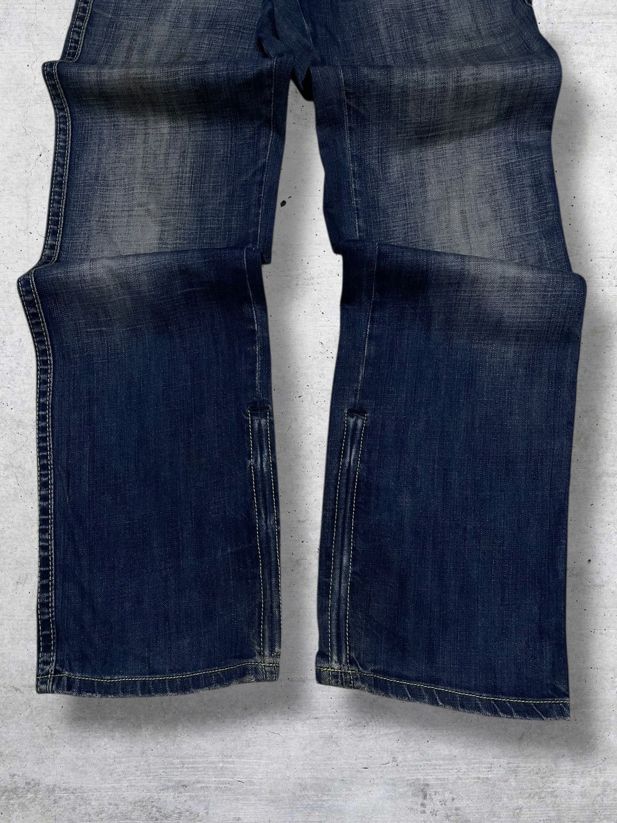 Dsquared2 VINTAGE DESIGNER DSQUARED2 ‘FUCKER’ ACDC RIPPED OG DENIM Size US 32 / EU 48 - 3 Thumbnail