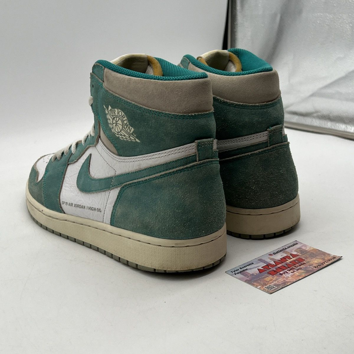 Nike Air Jordan 1 high turbo green Size US 13 / EU 46 - 4 Thumbnail