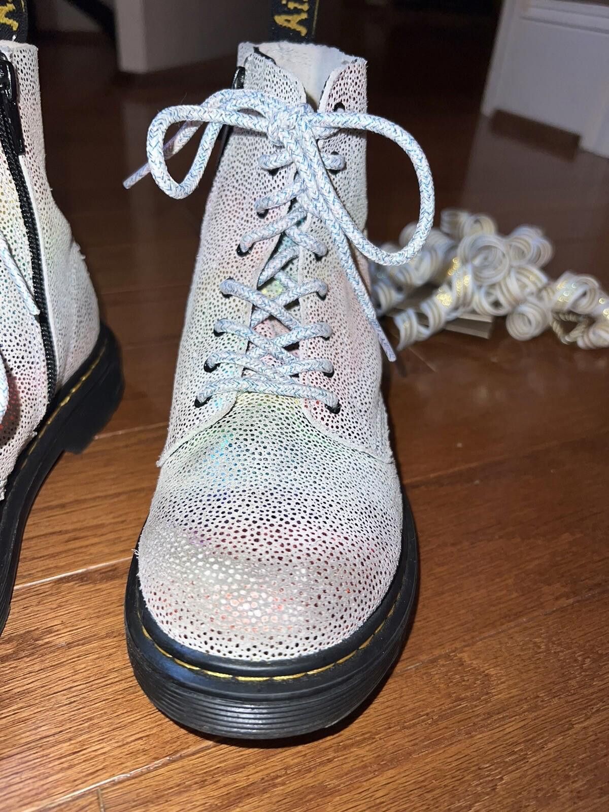 Dr. Martens Dr. Martens 1460 Pascal J Rainbow Iridescent Metallic W5 Size US 5 / IT 35 - 8 Thumbnail
