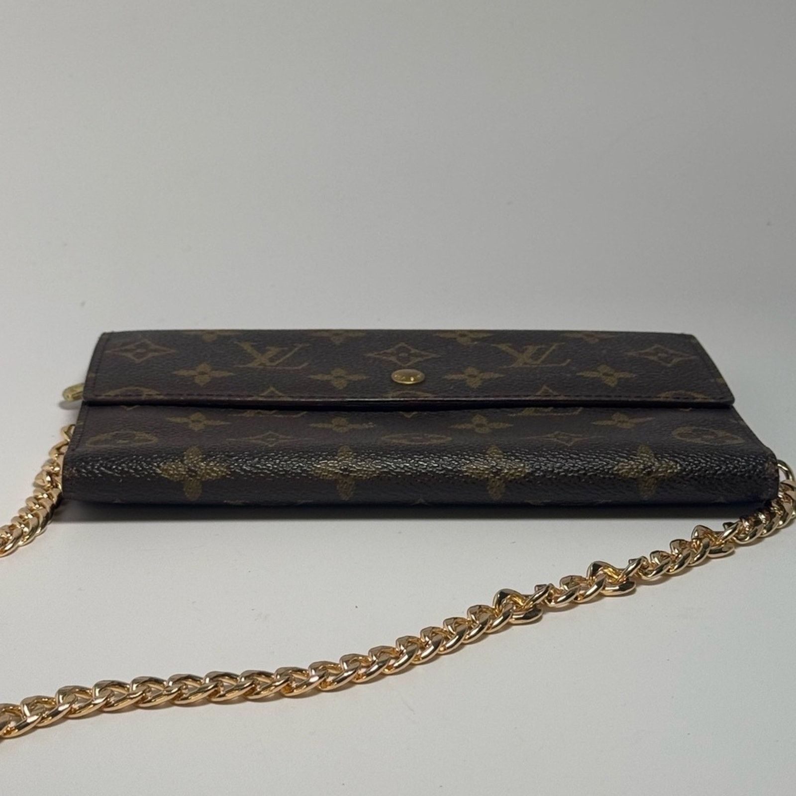 Louis Vuitton Louis Vuitton Trifold Pochette Passport Holder Wallet Size ONE SIZE - 4 Thumbnail