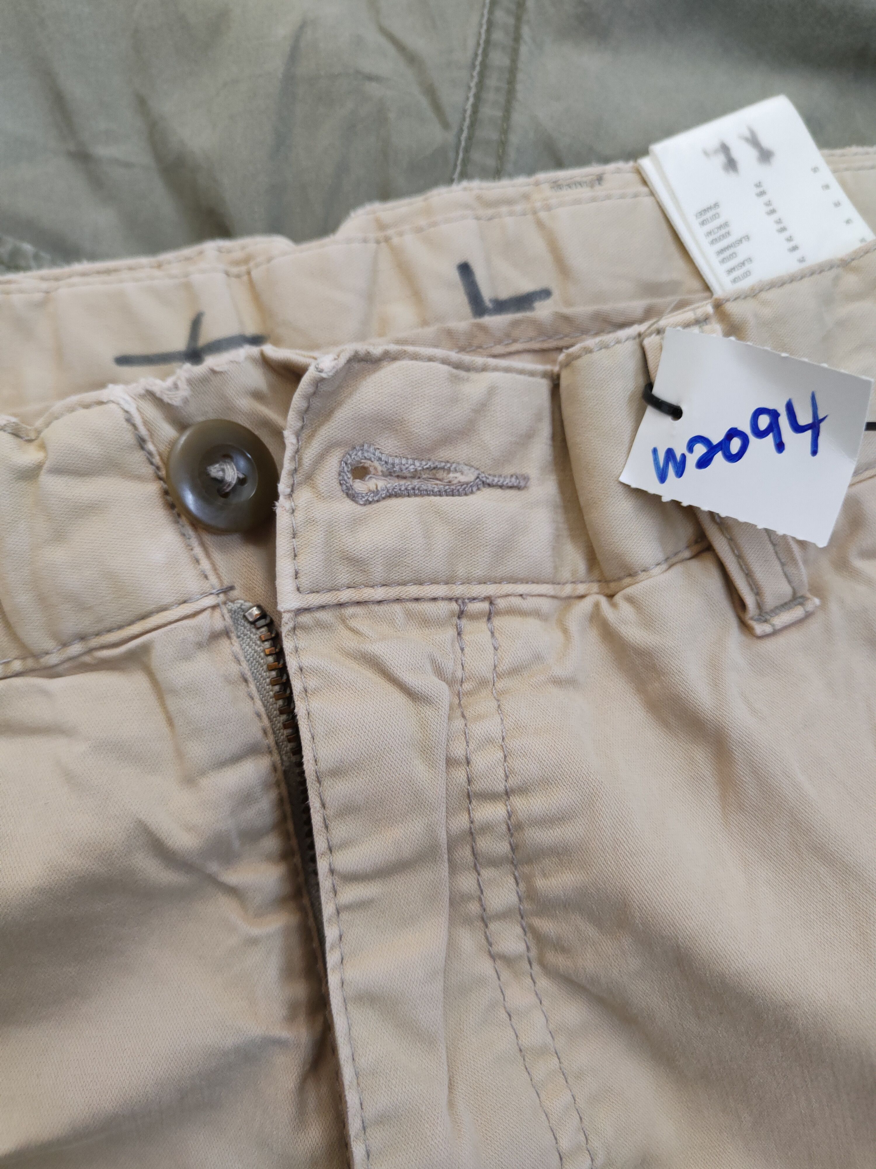 Japanese Brand Uniqlo Beige Multipocket Tactical Cargo Pants #W2094 Size US 33 - 15 Thumbnail