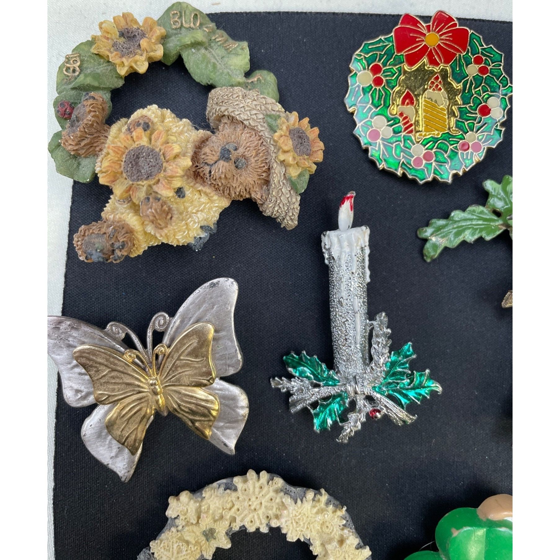 Other Vintage Women's Lot of 21 Pins/ Brooches Variety SKU 6088 Size ONE SIZE - 2 Thumbnail