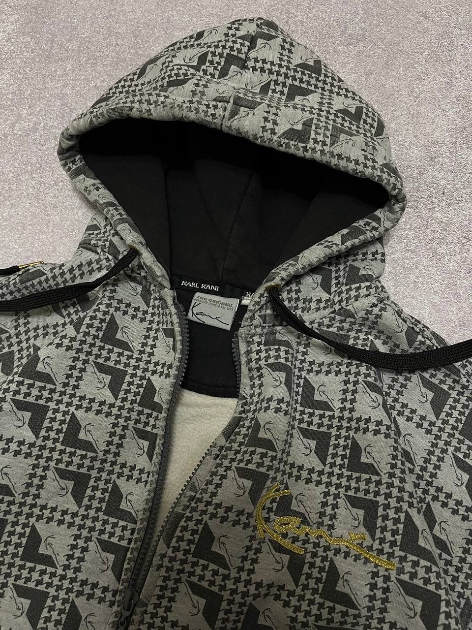 Karl Kani Karl Kani Vintage Monogram Zip Hoodie 90s Vibes Rare Piece Size US M / EU 48-50 / 2 - 4 Thumbnail
