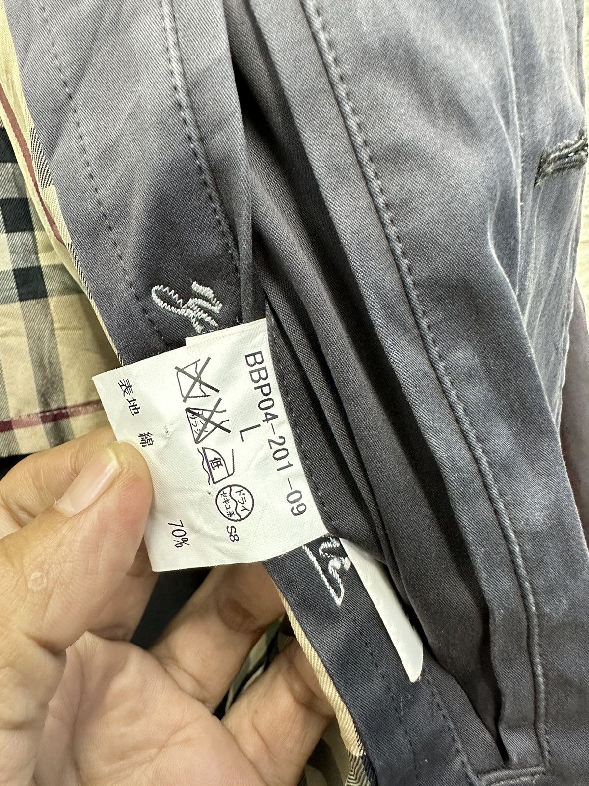 Burberry × Vintage Vintage Burberry Novacheck Sunfaded Jacket MJ28 Size US M / EU 48-50 / 2 - 9 Thumbnail