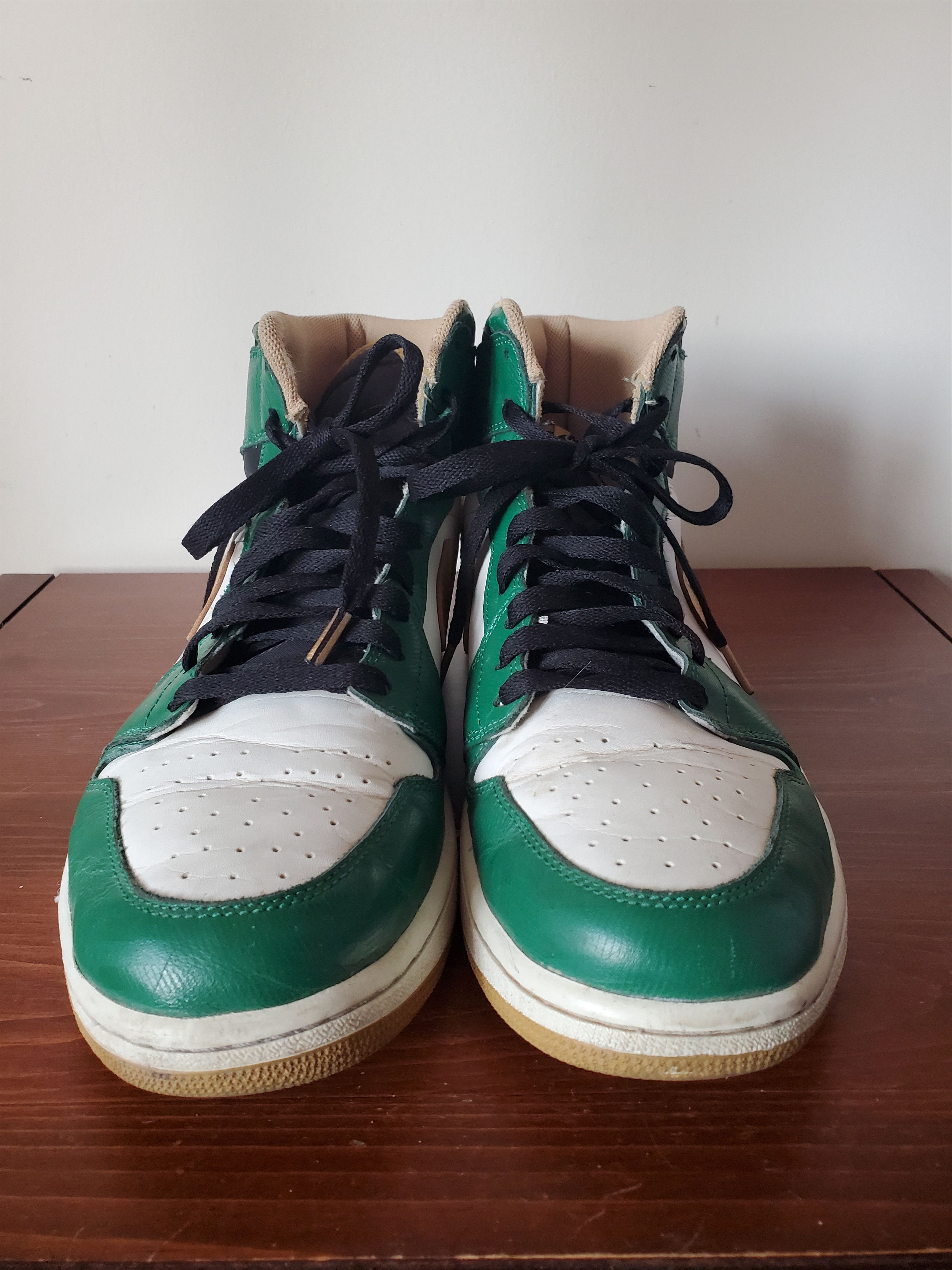 Jordan Brand 2013 Air Jordan 1 Retro High OG "Celtics" Size US 12 / EU 45 - 8 Thumbnail