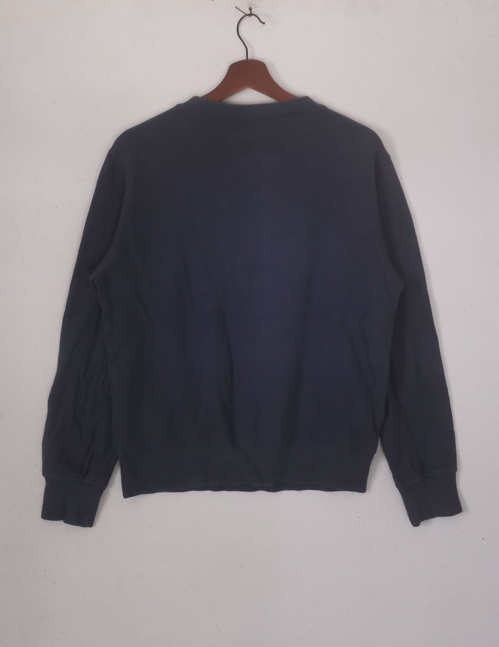 Champion × Vintage Rare vintage Champion sweatshirt navy blue colour Size US S / EU 44-46 / 1 - 3 Thumbnail