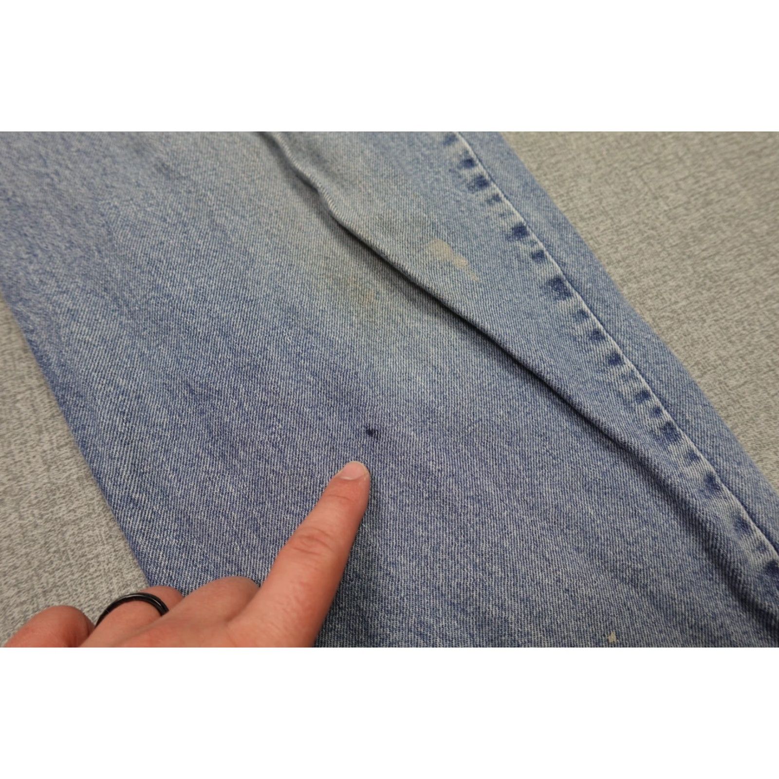 Levi's VINTAGE Levi's Jeans 550 Mens 36x32 Blue Light Wash Distressed Grunge Western Levi's 550 Jeans Mens 36x32 Blue Light Wash Distressed Grunge Western Size US 36 / EU 52 - 5 Thumbnail