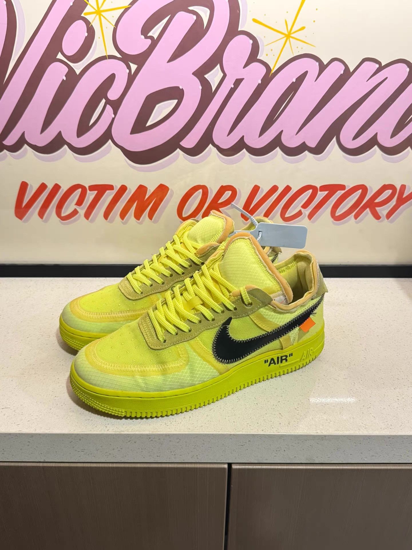 Nike OFF-WHITE x Nike Air Force 1 Part 2 Volt「THE TEN」 Ｑ20 Size US 8 / EU 41 - 1 Thumbnail