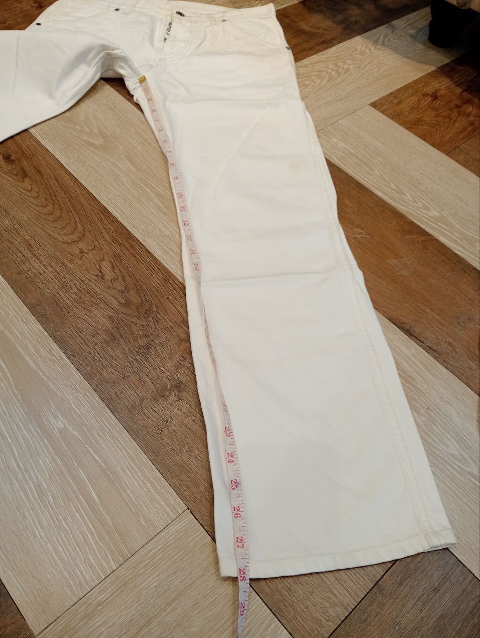 Louis Vuitton LUXURY LOUIS VUITTON DENIM PANTS - WHITE Size US 31 - 19 Thumbnail