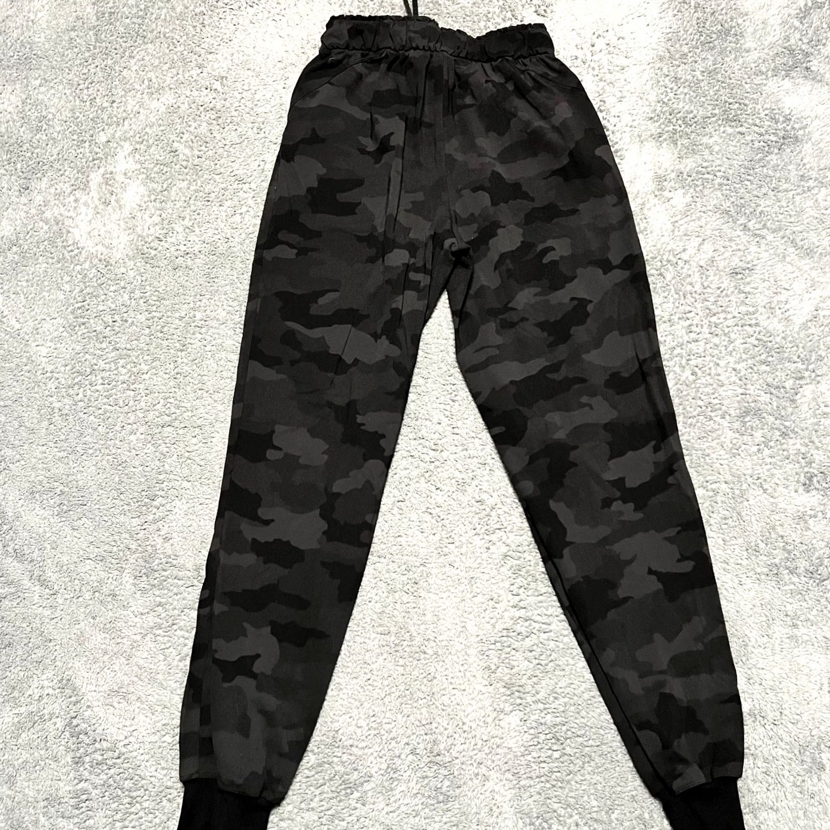 Lululemon Lululemon Jogger Pants Womens 4 Black Heritage Camo High Rise Full Length W5DCTS Black Womens 4 Jogger Pants Heritage Camo High Rise Full Length Size 27" / US 4 / IT 40 - 4 Thumbnail