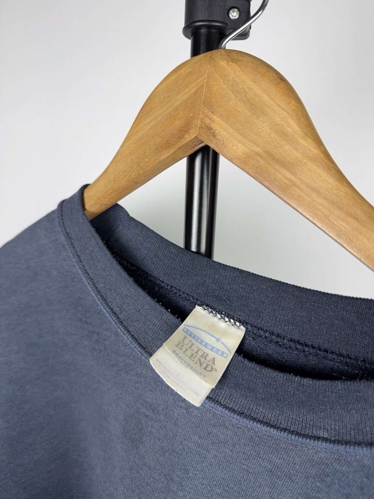 Ford 90s Vintage Ford Small Logo Embroidered Crewneck Sweatshirt Size US L / EU 52-54 / 3 - 9 Thumbnail