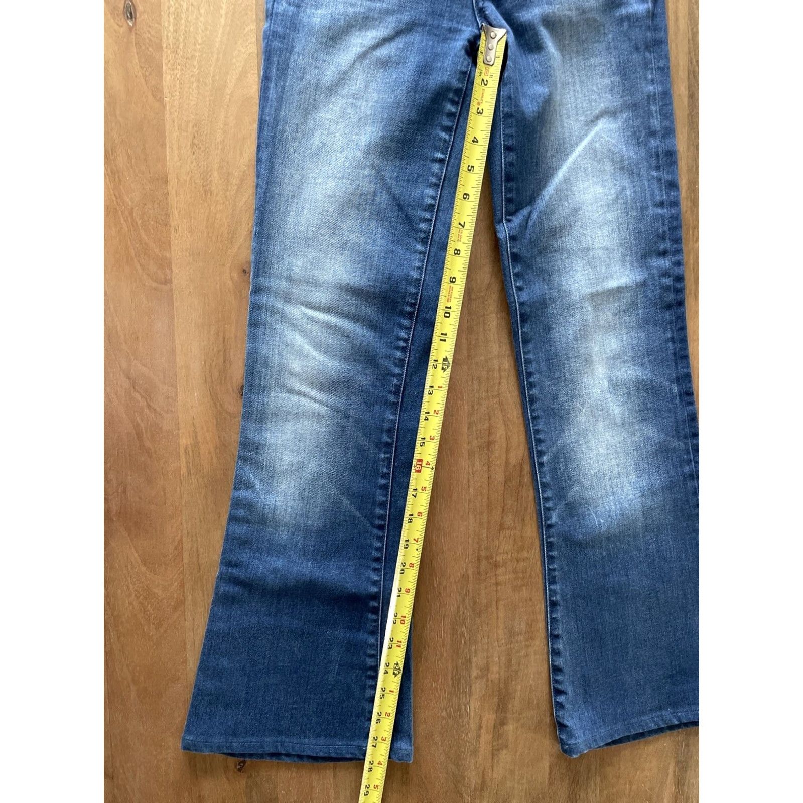 Tory Burch Tory Burch Jeans Womens Flared Leg 24x28 Denim Medium Wash 5-Pocket Regular Mid Rise Cotton Spandex Blue Logo Zipper Button Size 42" / US 20 - 6 Thumbnail