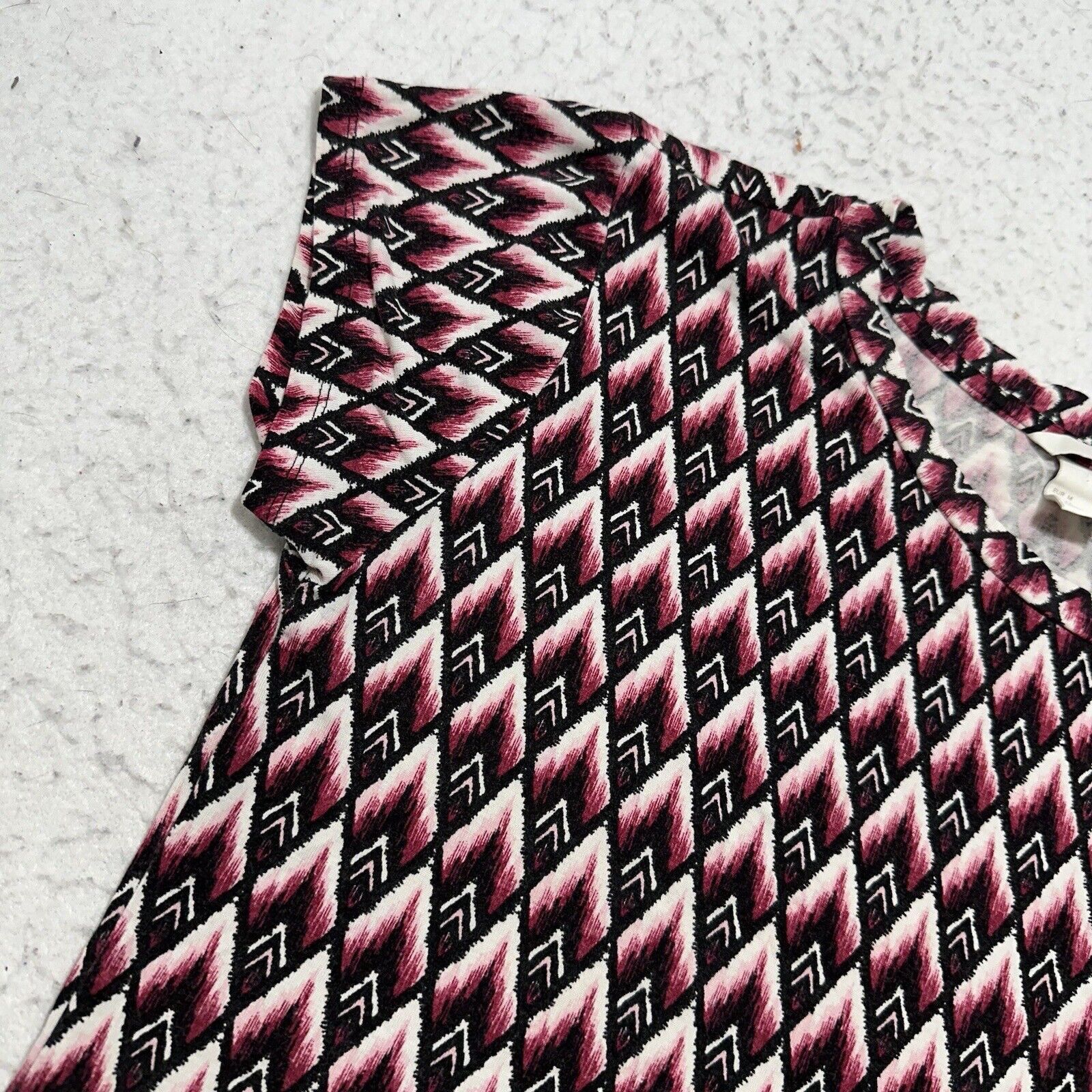 H&M H&M Medium Blouse Stretch Black Pink Geometric Pattern Top Size M / US 6-8 / IT 42-44 - 6 Thumbnail