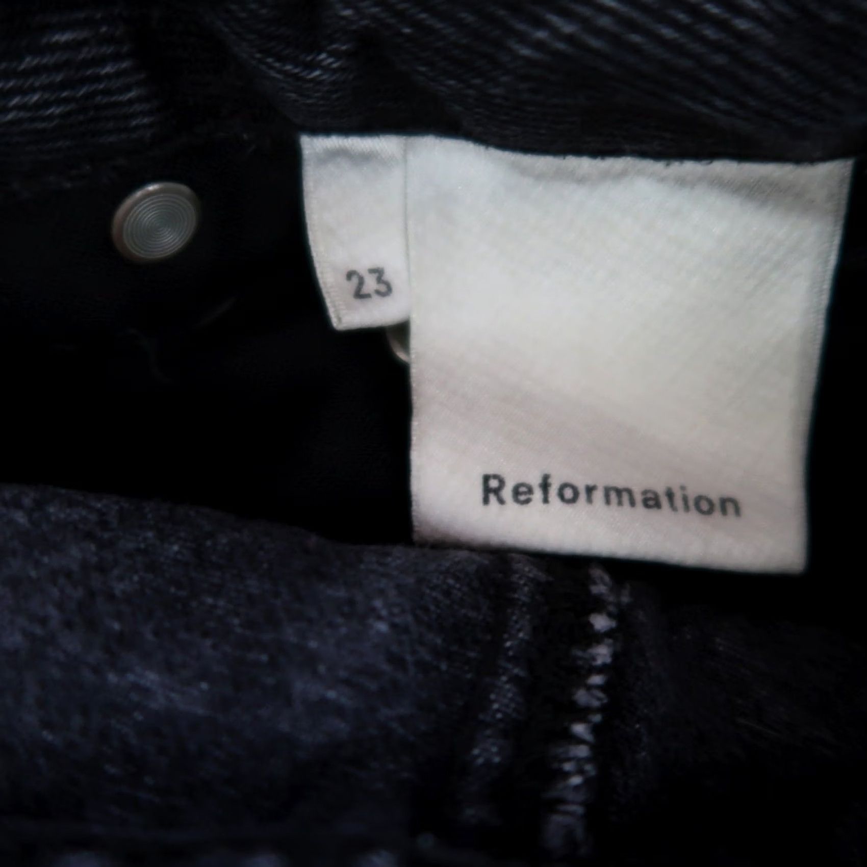 Reformation Reformation Black Denim High Rise Jean Cut-Off Shorts 23 Womens Summer 23 Denim Cotton Casual Size 40" / US 18 - 4 Thumbnail