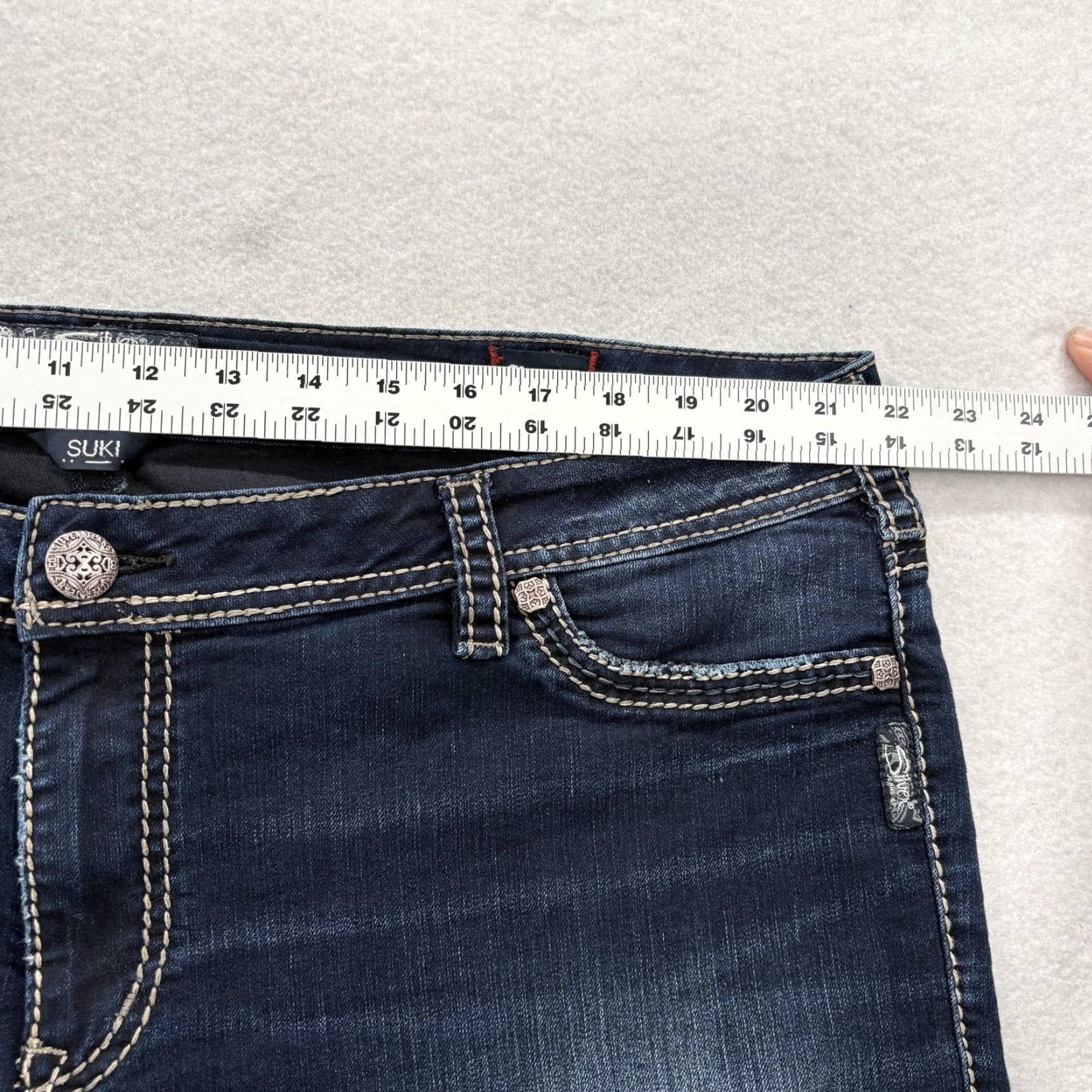 Silver Jeans Co. Silver Jeans Co. Suki Mid Super Skinny Jeans Womens 22 Blue Dark Wash Stretch Denim Slim Pockets 5-Pocket Rise Mid Size 40" / US 18 - 7 Thumbnail
