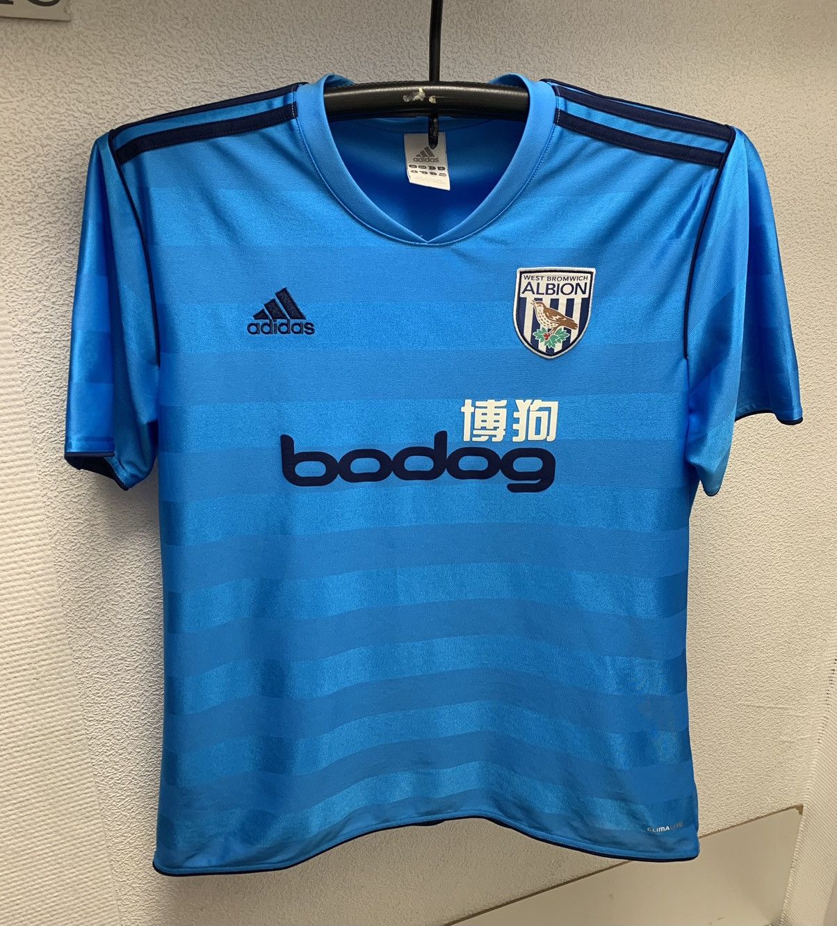 Adidas West Bromwich Albion vintage adidas soccer jersey 2011 L siz Size US L / EU 52-54 / 3 - 1 Thumbnail