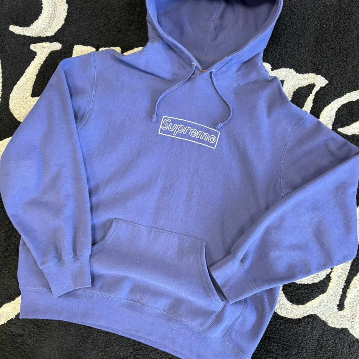 image of Kaws Navy Chalk Box Logo - Size M, Men's