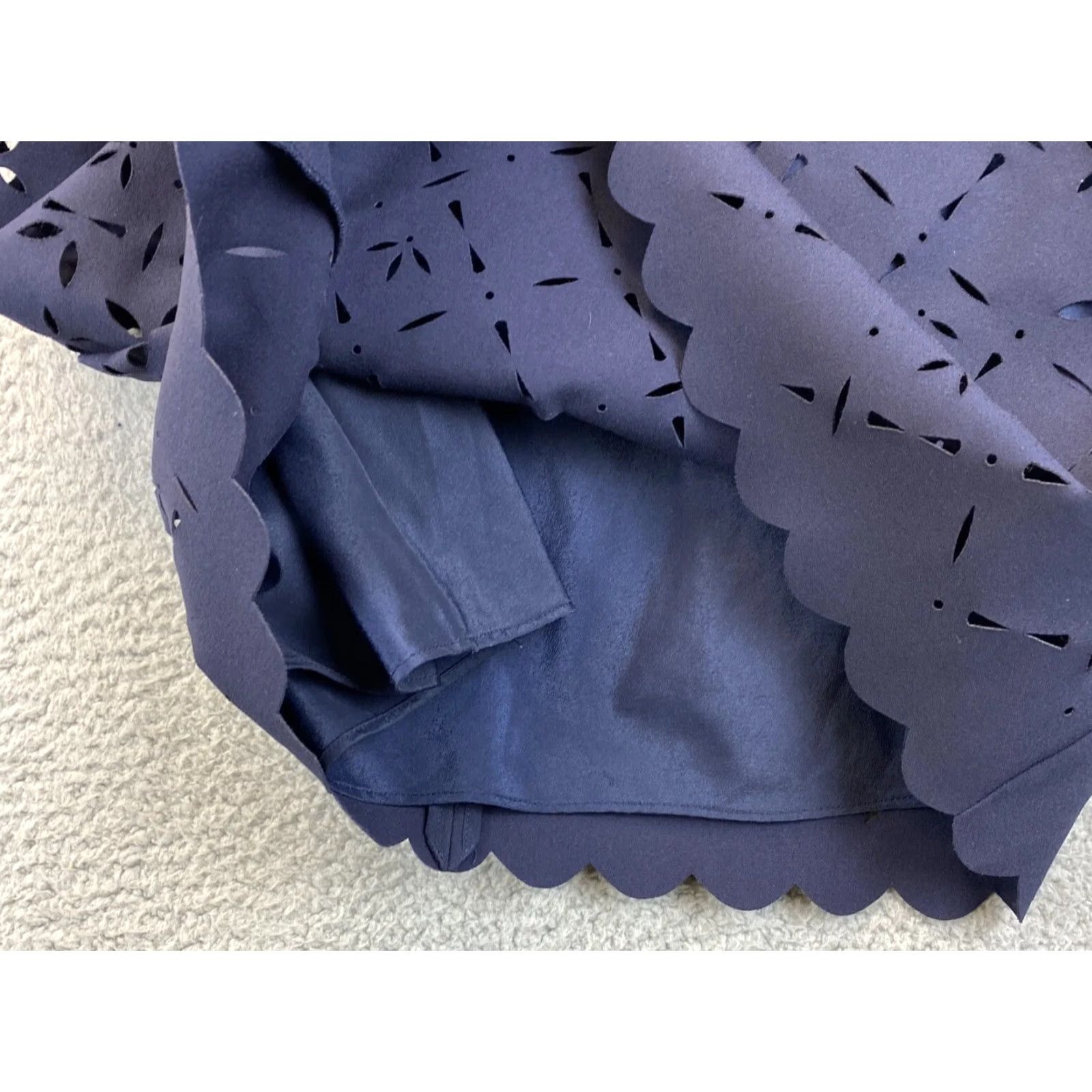 Vintage J Crew Womens Scalloped Crepe Sleeveless Sheath Dress Navy Blue Size 6 / 71-21 Size M / US 6-8 / IT 42-44 - 7 Thumbnail