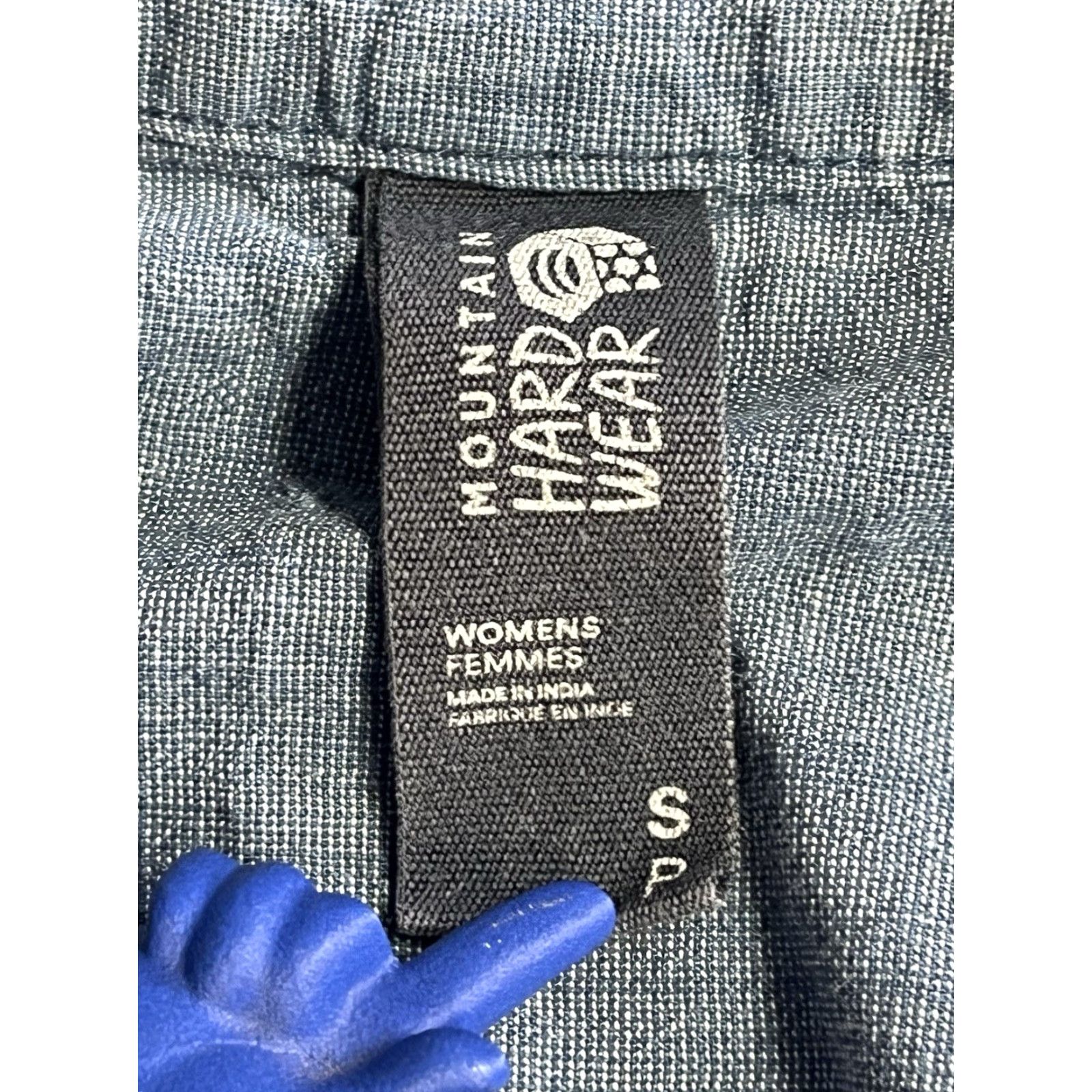 Mountain Hardwear Mountain Hardwear Shirt Womens Small Petite Blue Front Pocket Button-Up Casual Travel Size S / US 4 / IT 40 - 7 Thumbnail
