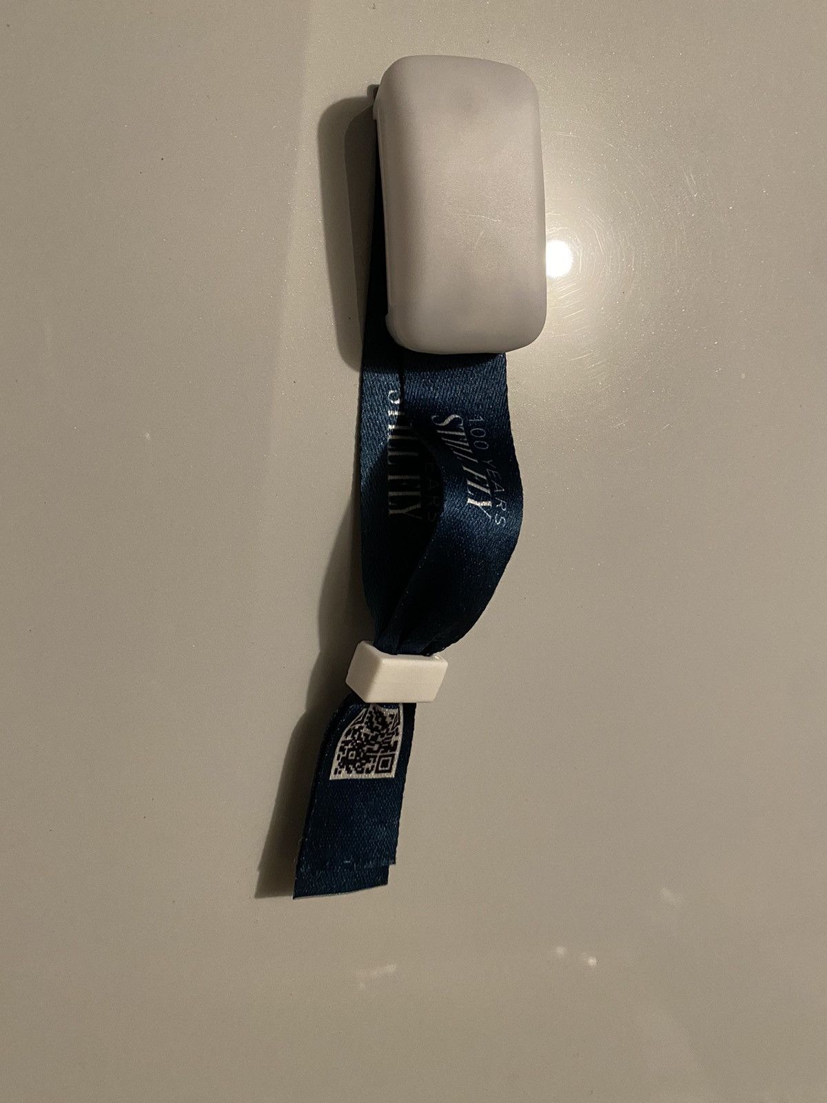 Other Delta Airlines 100 years CES Las Vegas the sphere wrist band Size ONE SIZE - 2 Thumbnail