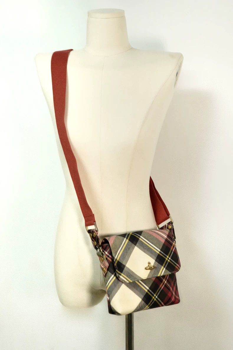 Vivienne Westwood Vivienne Westwood size os Mid-century classic plaid shoulde Size ONE SIZE - 2 Thumbnail