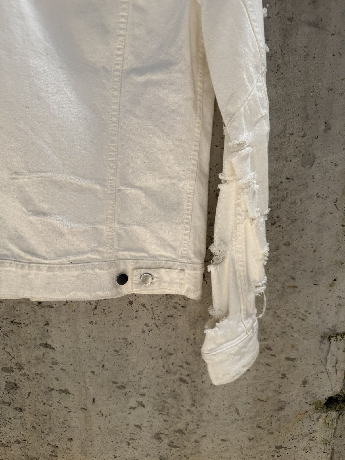 Balmain SS18 Balmain White Destroyed Denim Jacket Size US XS / EU 42 / 0 - 10 Thumbnail