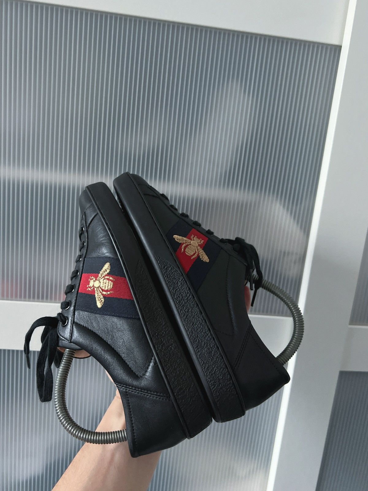 Gucci Gucci Ace Bee Leather Sneakers Size US 6 / IT 36 - 2 Thumbnail