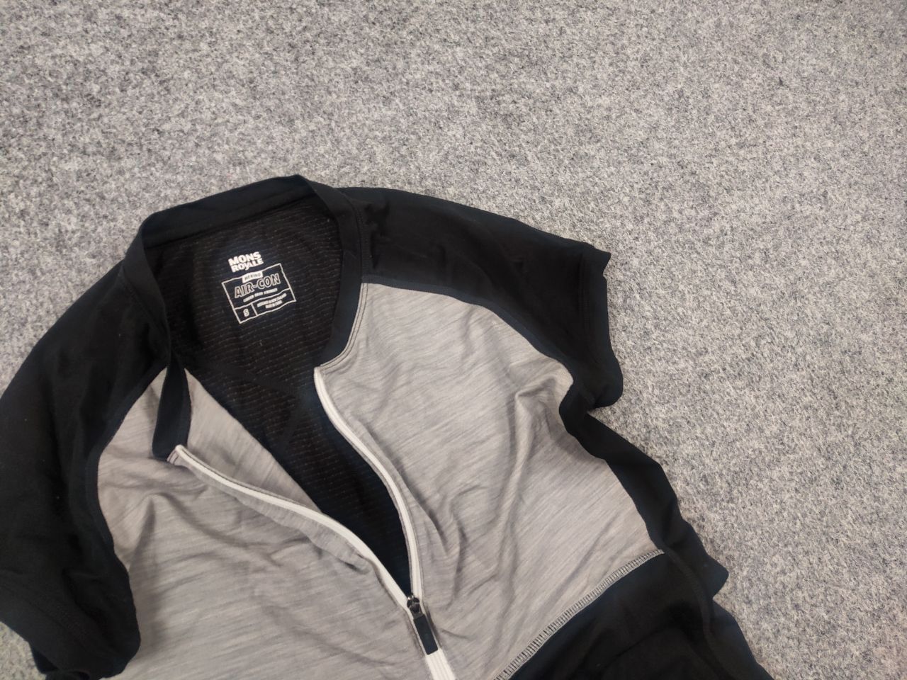 Icebreaker Mons Royale merino Wool air con thermal T-shirt short zip Size US S / EU 44-46 / 1 - 4 Thumbnail