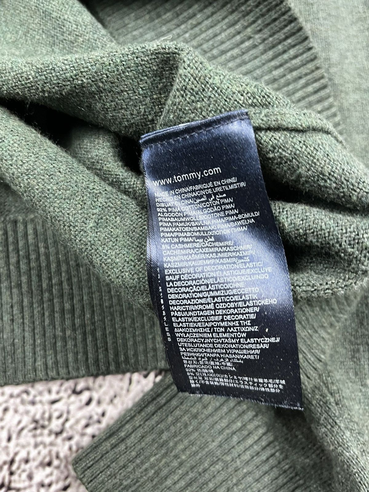 Tommy Hilfiger Vintage Y2K Tommy Hilfiger old money cashmere sweater size L Size US L / EU 52-54 / 3 - 8 Thumbnail