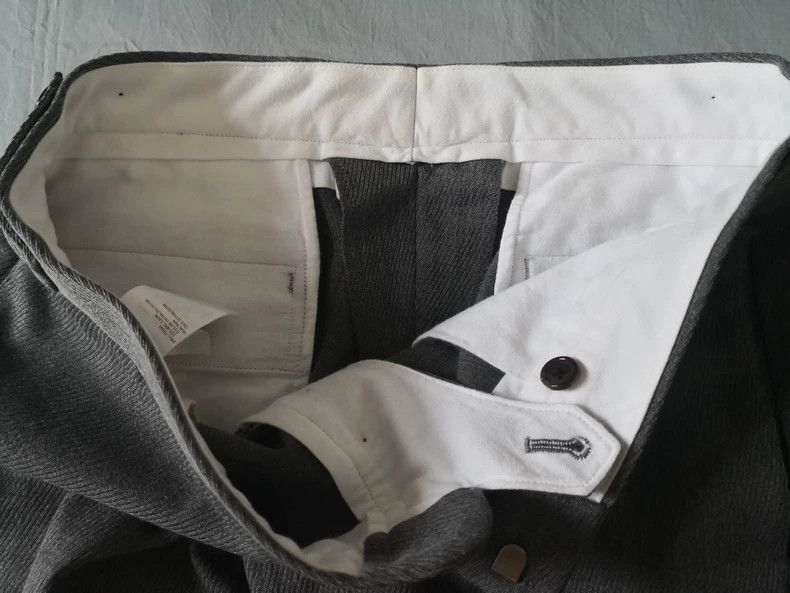 Thom Browne Thom Browne size1 Wool trousers and dress pants Size 38S - 8 Thumbnail