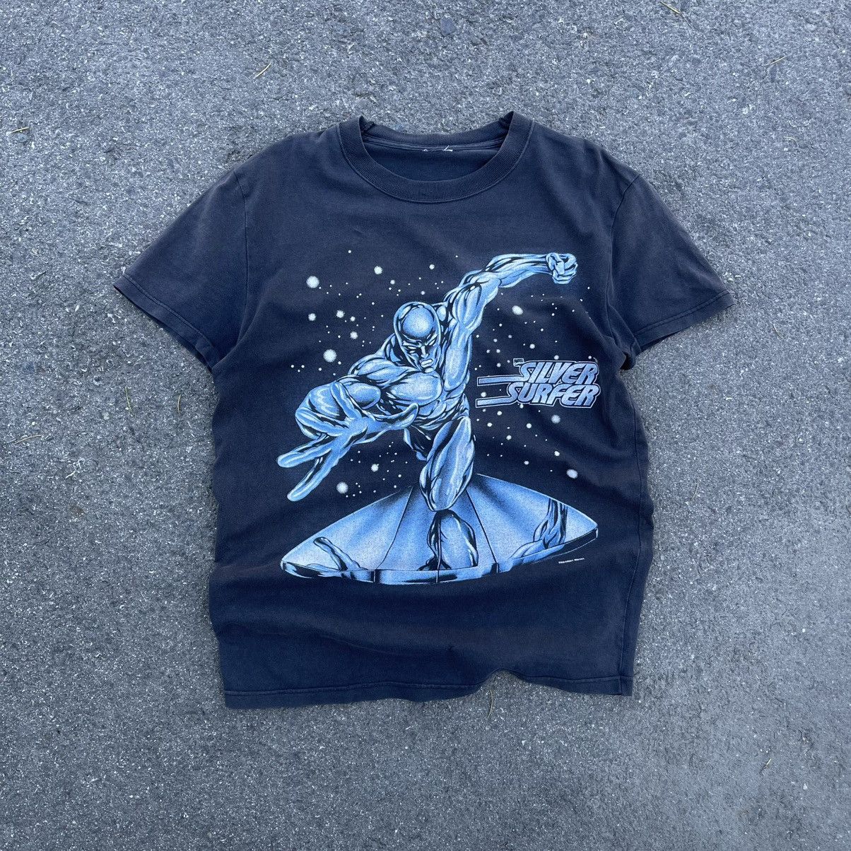 Marvel Comics VINTAGE 2001 SILVER SURFER WASHED TEE Size US L / EU 52-54 / 3 - 1 Thumbnail