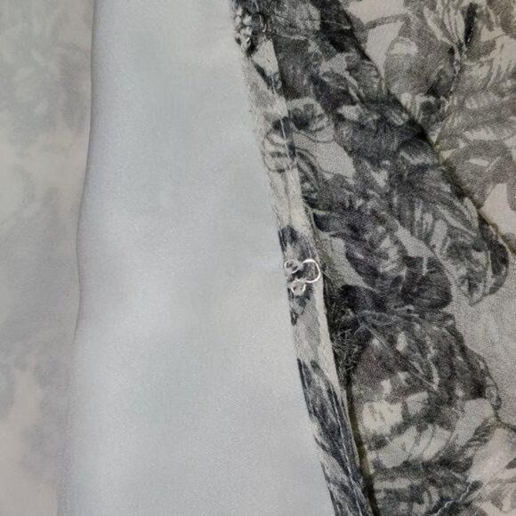 Laura Ashley Laura Ashley Sheer Floral Ruffled Lined Button Down Long Sle Size L / US 10 / IT 46 - 10 Thumbnail