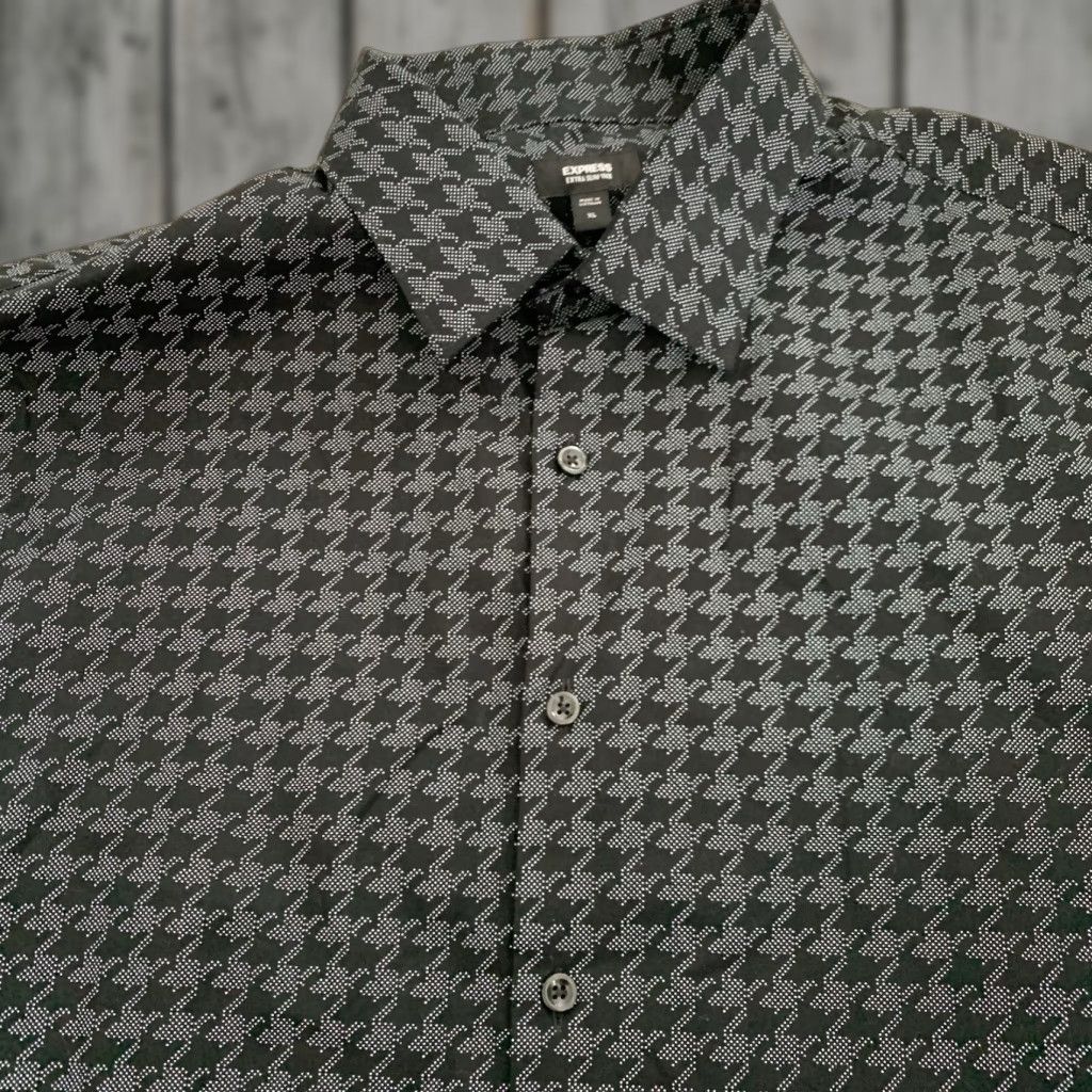 Express Express Shirt Mens XL Extra Slim Black White Houndstooth Long Sleeve Button Shirt Size US XL / EU 56 / 4 - 1 Thumbnail