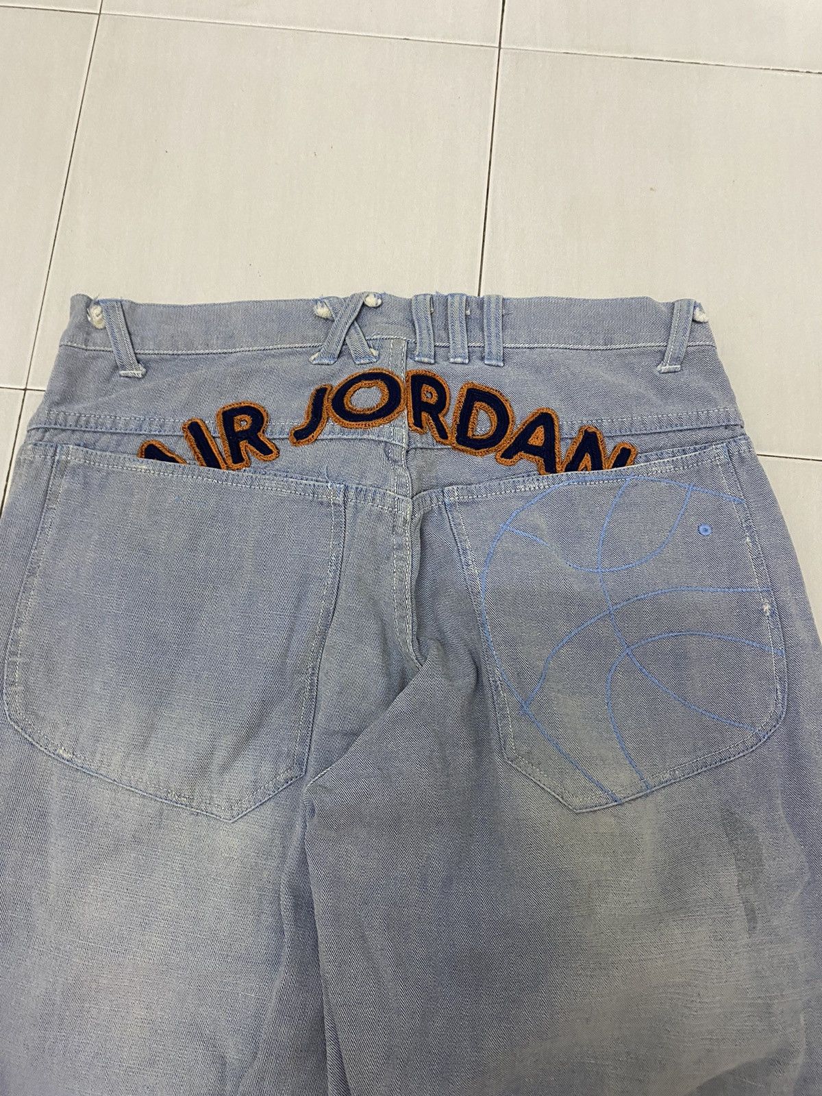 Nike Vintage Rare 2005 AIR JORDAN DENIM JEANS WITH EMBROIDERY Size US 34 / EU 50 - 3 Thumbnail