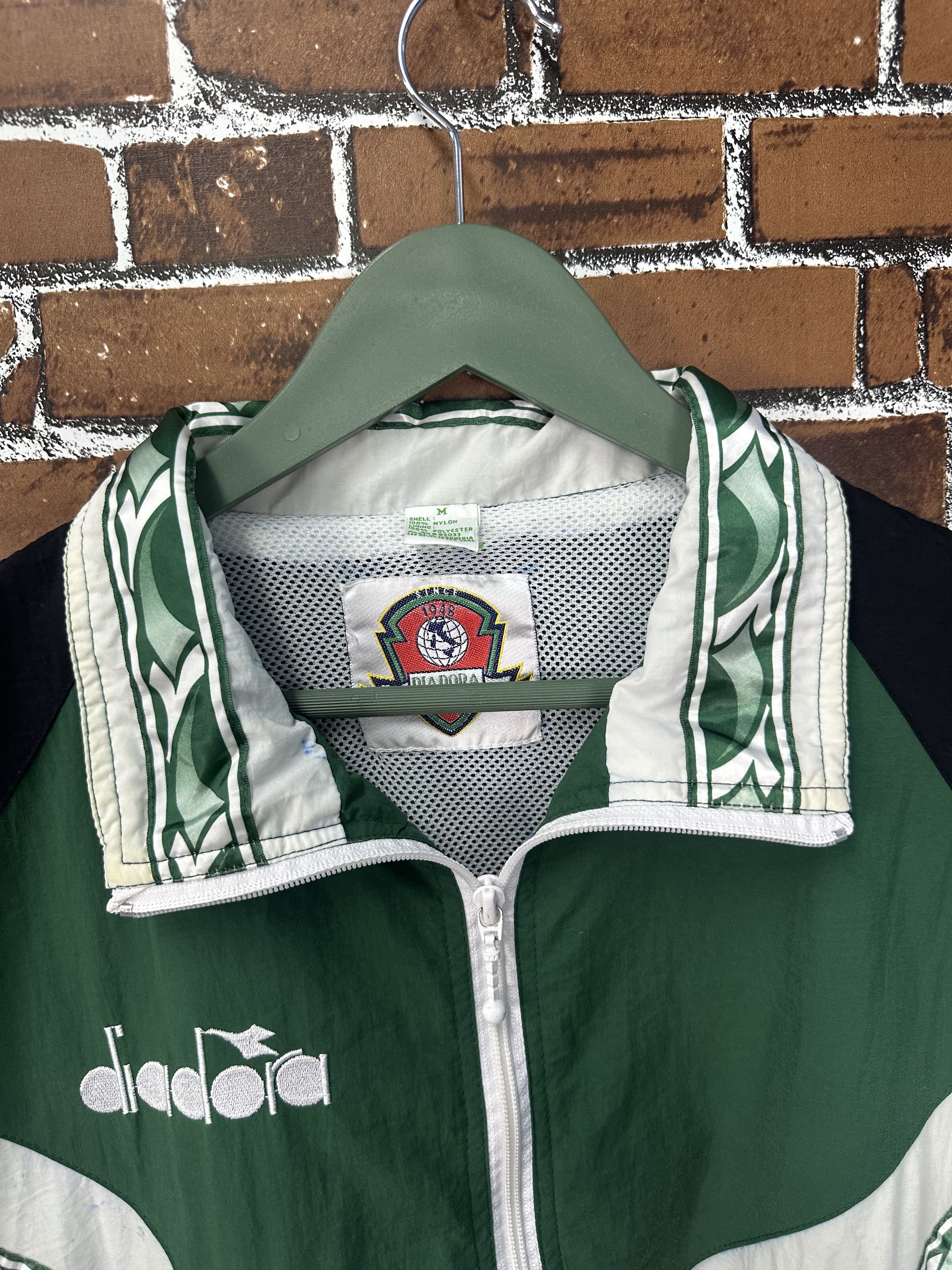 Diadora 90s Vintage Diadora Baggy Nylon Jacket Z327 Size US M / EU 48-50 / 2 - 8 Thumbnail