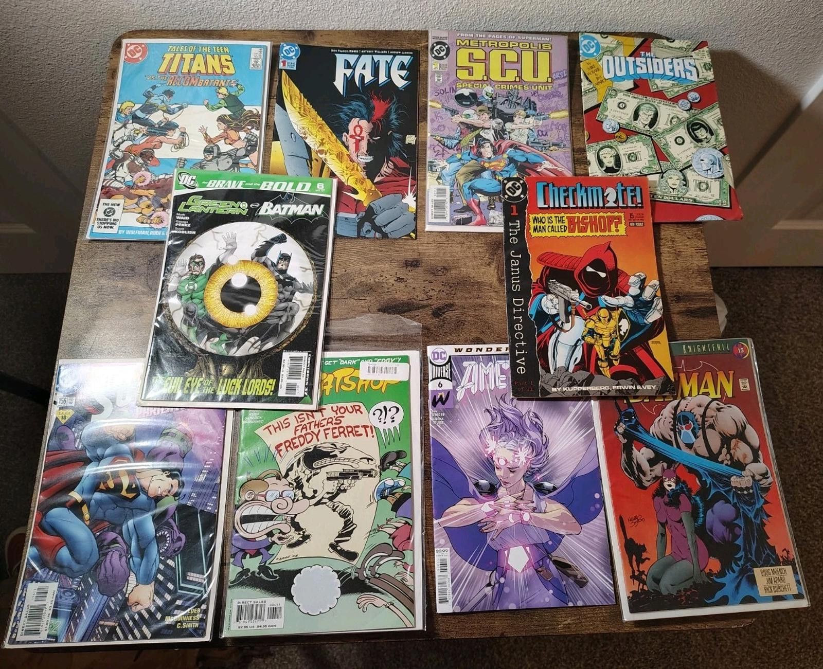 Designer LOT 10 DC Comics Titans Green Latern Batman Superman Size ONE SIZE - 1 Thumbnail