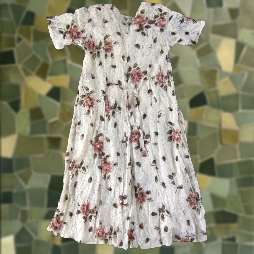 Vintage VINTAGE Starina Petite Rayon Lace Ivory Pink Rose Short Sleeve Midi Dress SP Adults? Size 28" / US 6 / IT 42 - 1 Thumbnail