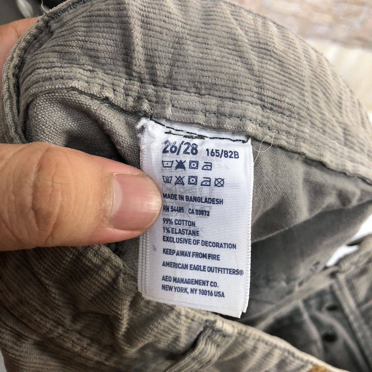 Vintage American Eagle Outfitters Grey Conduroy Pants #A1128 Size US 27 - 17 Thumbnail