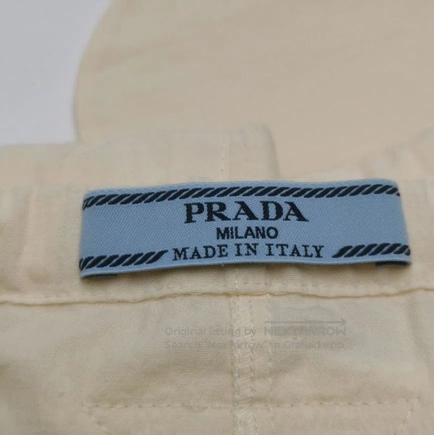 Prada Prada Cotton Logo Shorts in Cream . Size 35" - 5 Thumbnail