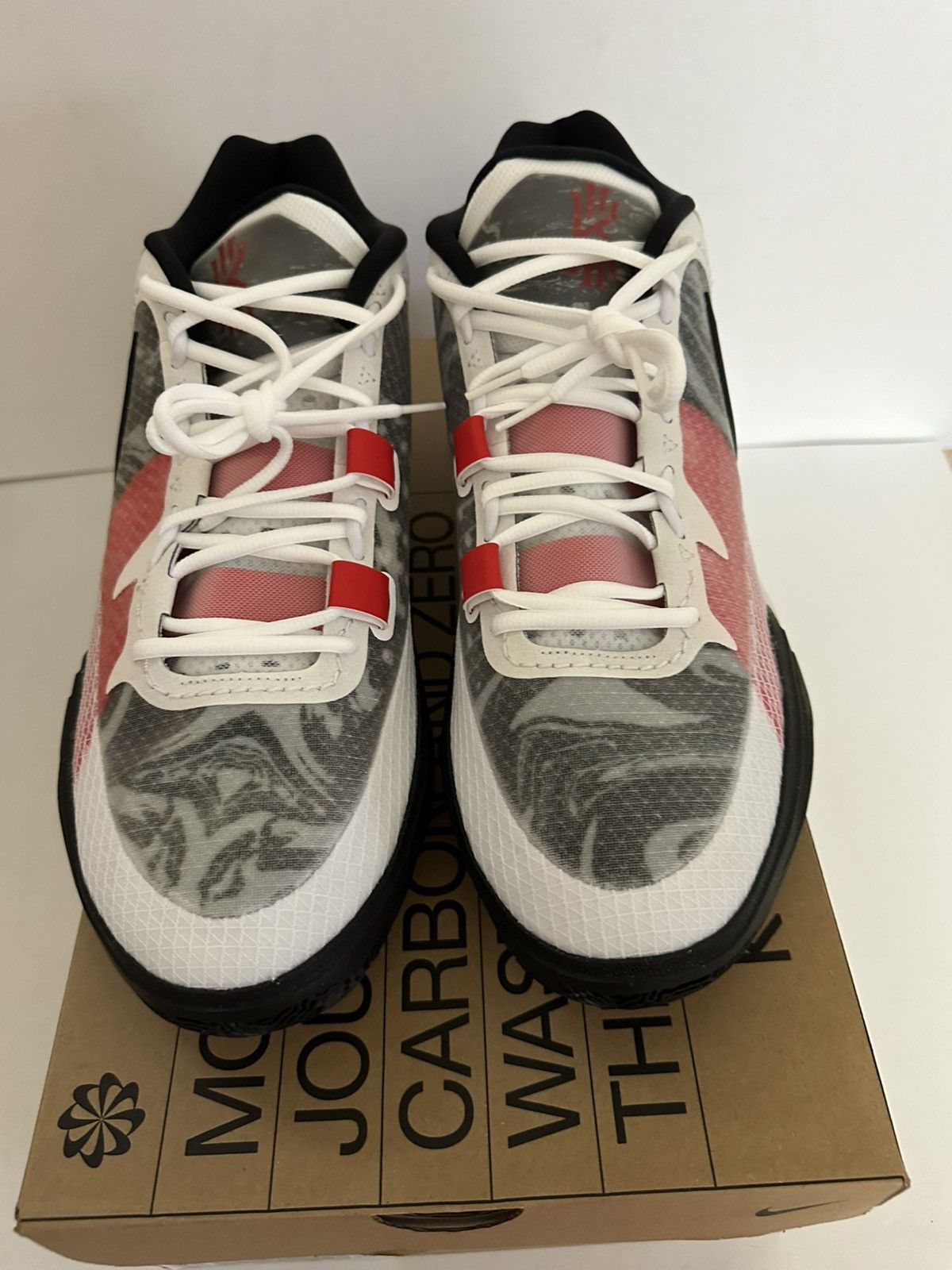 Nike DS Nike Kyrie 8 Low “University Red” 15M Size US 15 / EU 48 - 5 Thumbnail